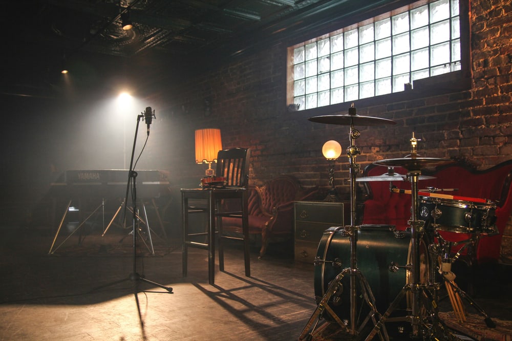 Keyboard and production equipment in a music studio